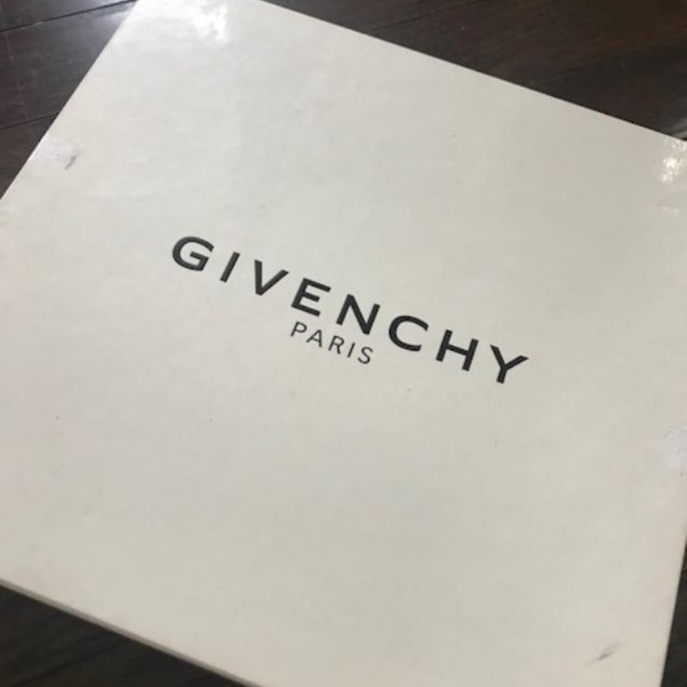 Authentic Givenchy 4 buckle boots - Picture 5 of 5